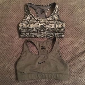 Nike sportsbras